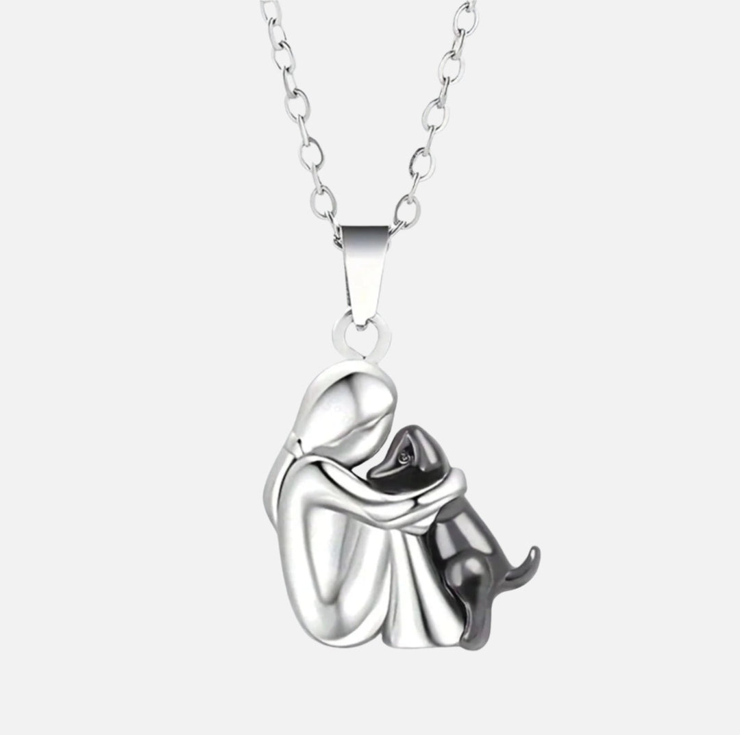 Elin - Necklace with Dog-Shaped Pendant