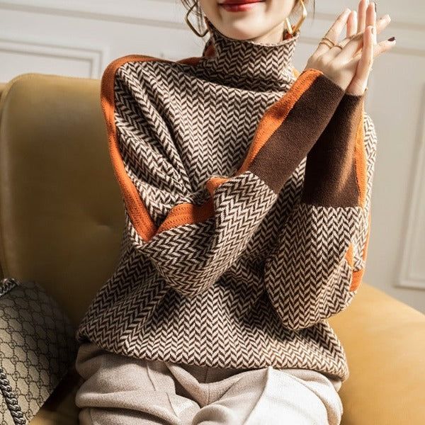 Mariana | Turtleneck with striking contrasting stripes